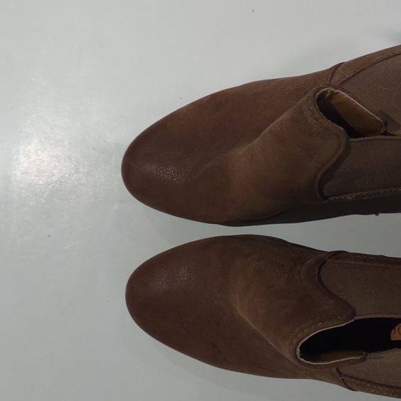 Beautiful brown boots by Audrey Brooks🍀☘️🌼 - Picture 7 of 13